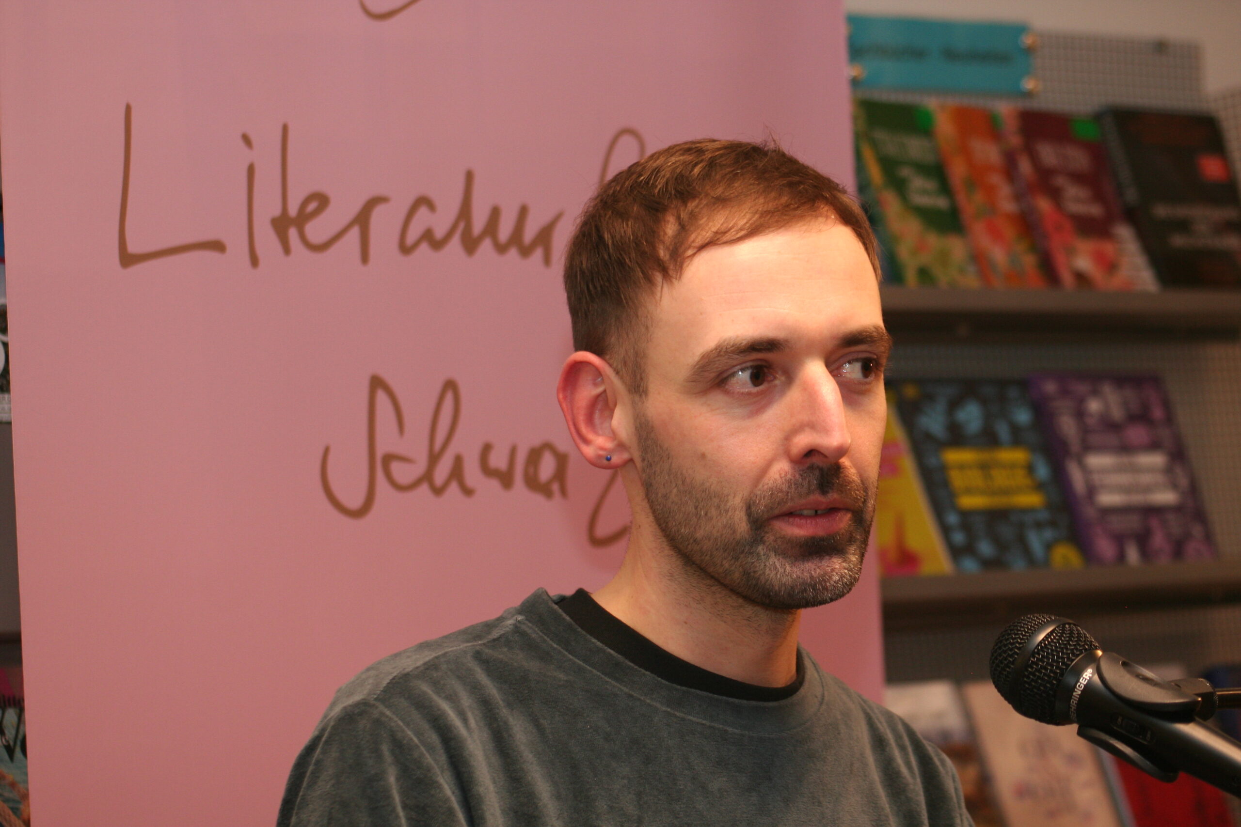 Autor Stefan Hornbach Stadtschreiber der Stadt Schwaz 2023 liest beim Literaturforum Schwaz